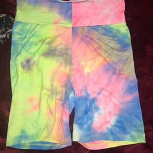 Super soft Vibrant bike shorts!